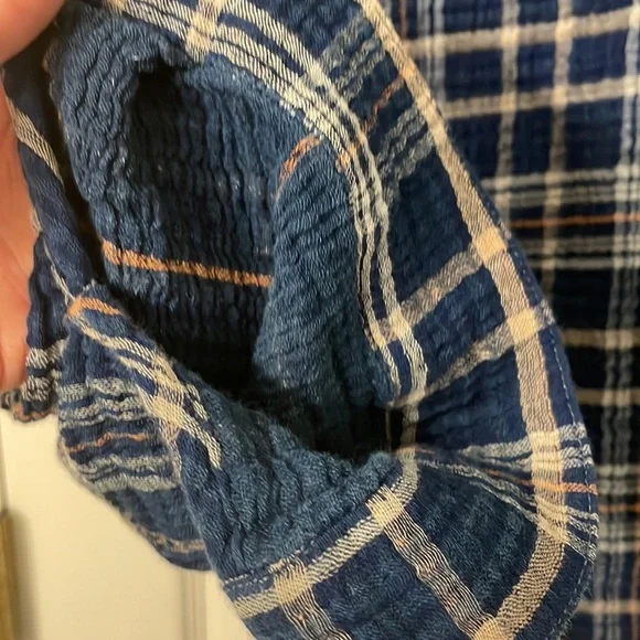 Side stitch Top - Picture 2 of 4